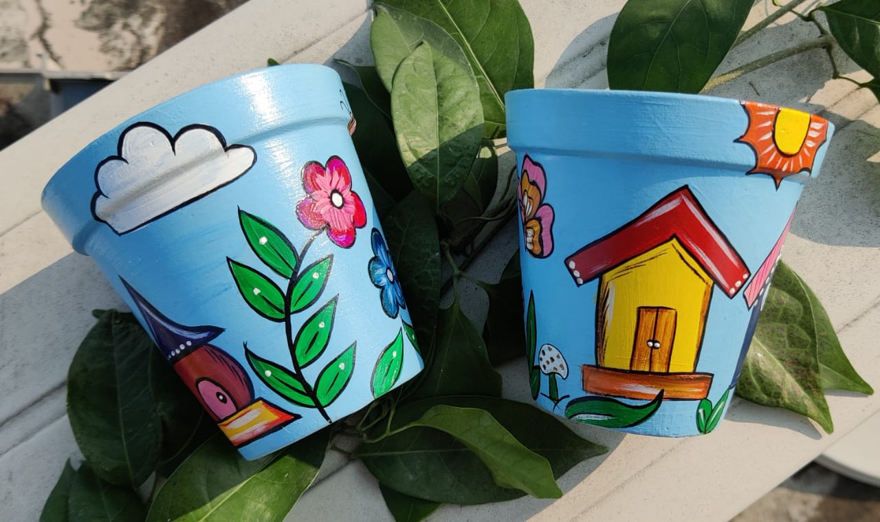 Sunny Buzz Planter
