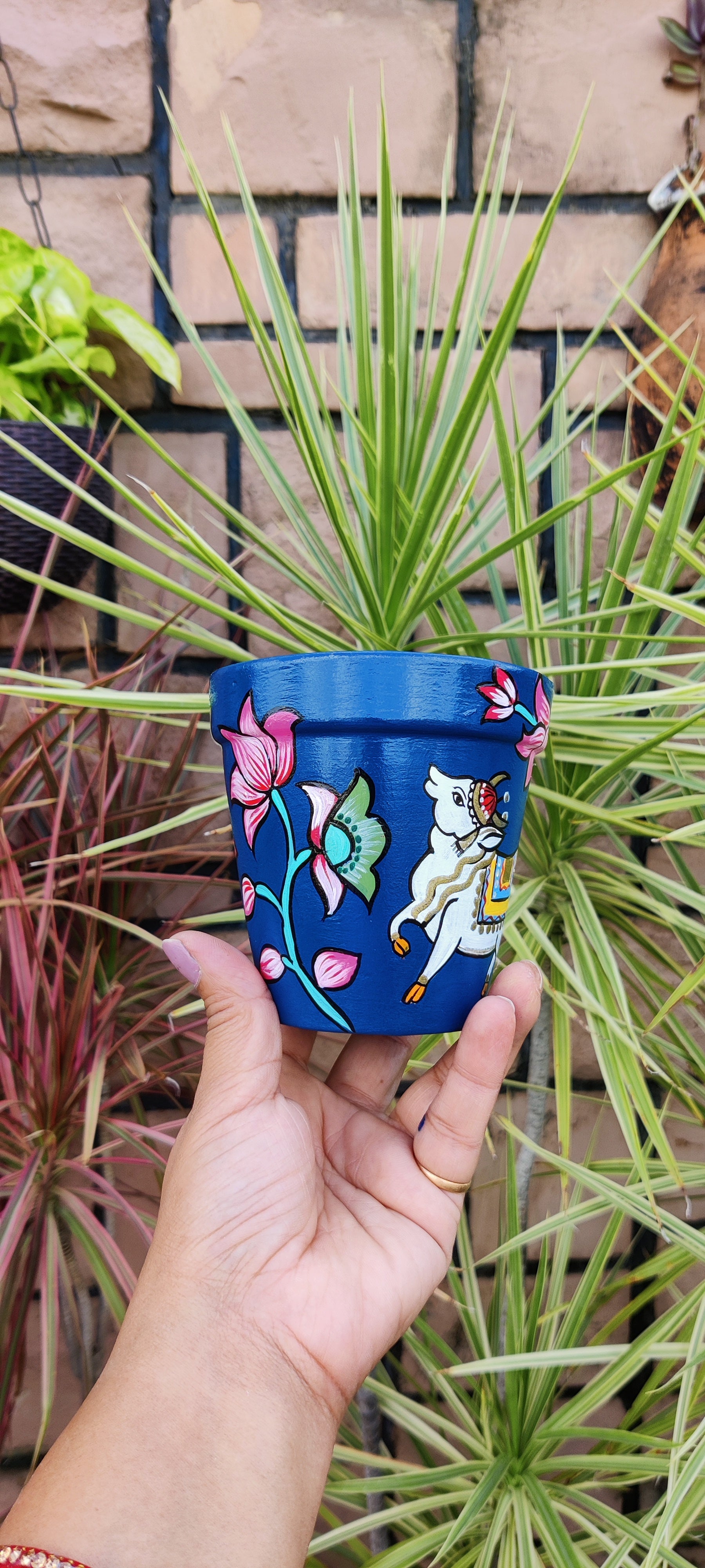 Pitchwai Blue Cow Planter