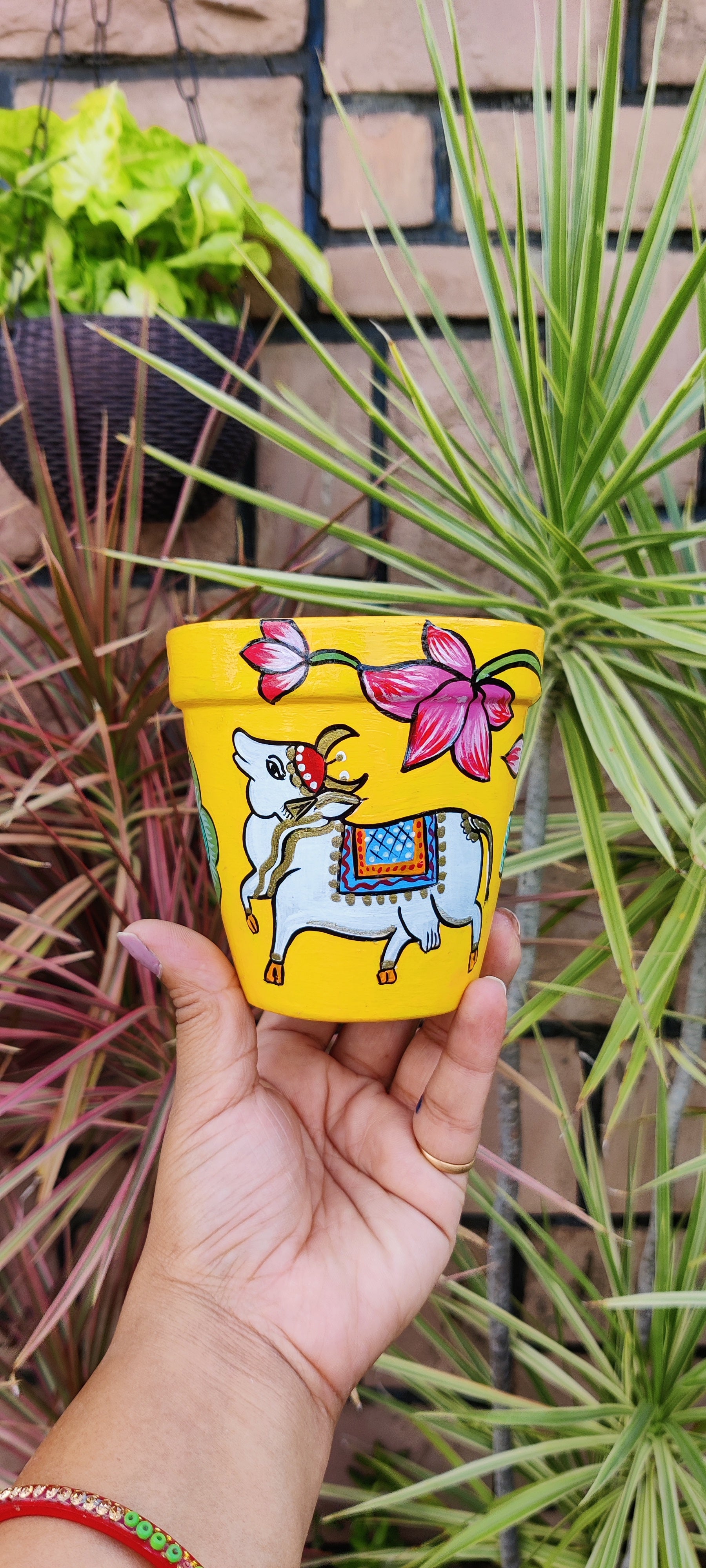 Pitchwai Yellow Cow Planter